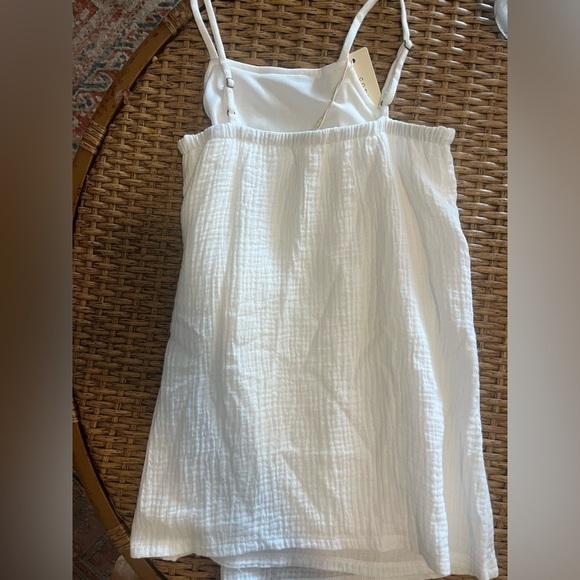 NWT girls white wrap dress. - Picture 3 of 4